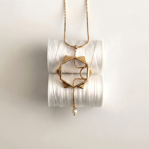 SEAM PENDANT