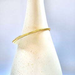 Silver bangle (gold plated))