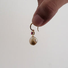 ROSÉ PEARL POP EARRINGS | LIMITED EDITION