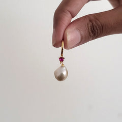 ROSÉ PEARL POP EARRINGS | LIMITED EDITION