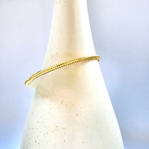 Silver bangle (gold plated))